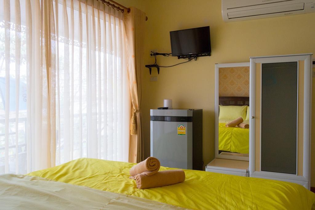 Rak Ban Kerd House Hotel Koh Si Chang Værelse billede