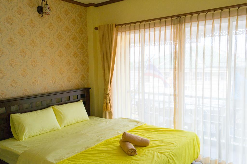 Rak Ban Kerd House Hotel Koh Si Chang Værelse billede